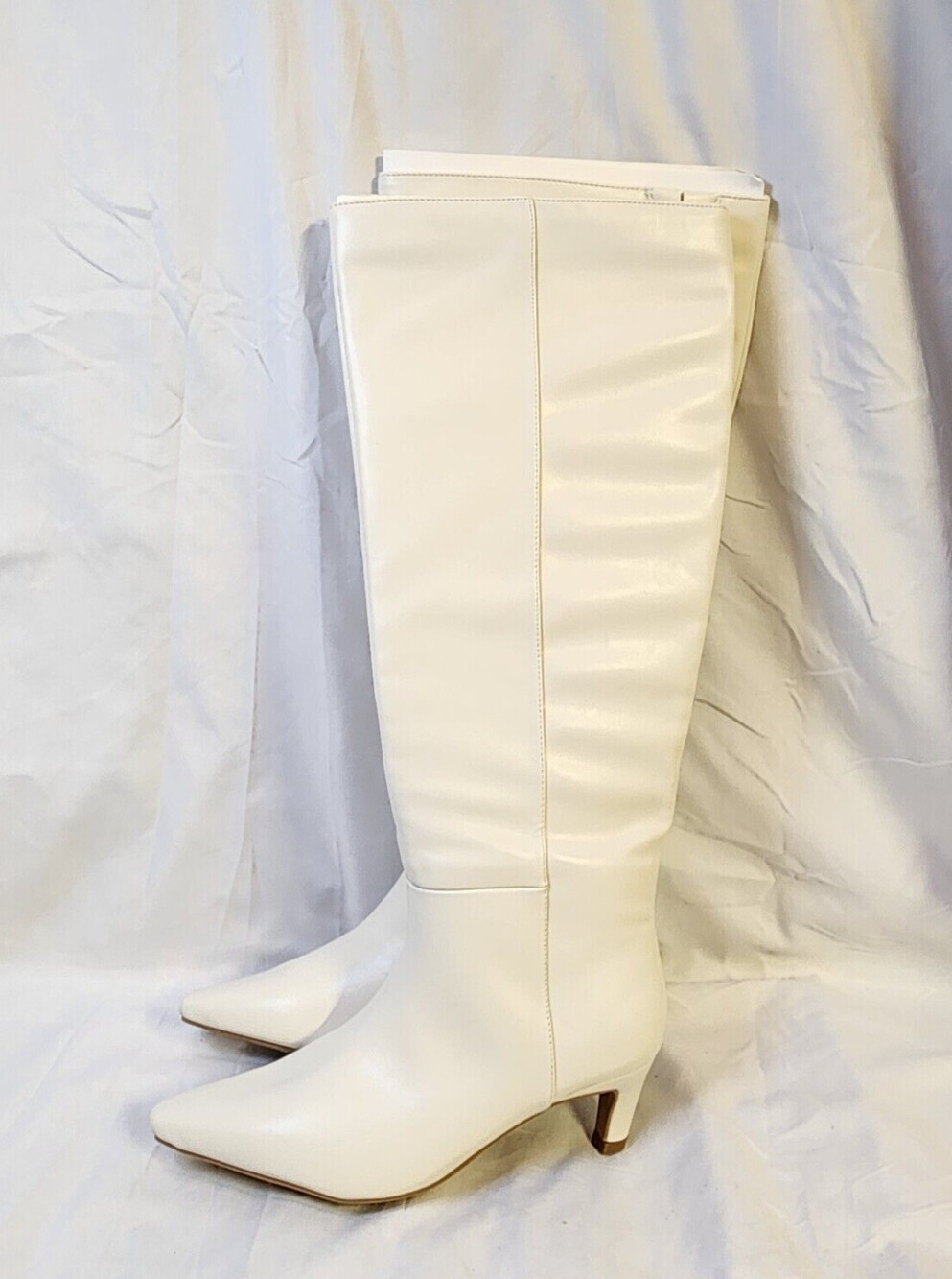 New Universal Threads Women White Knee High Boots Stiletto Heels Pointed Toe 8.5 - Picture 5 of 6
